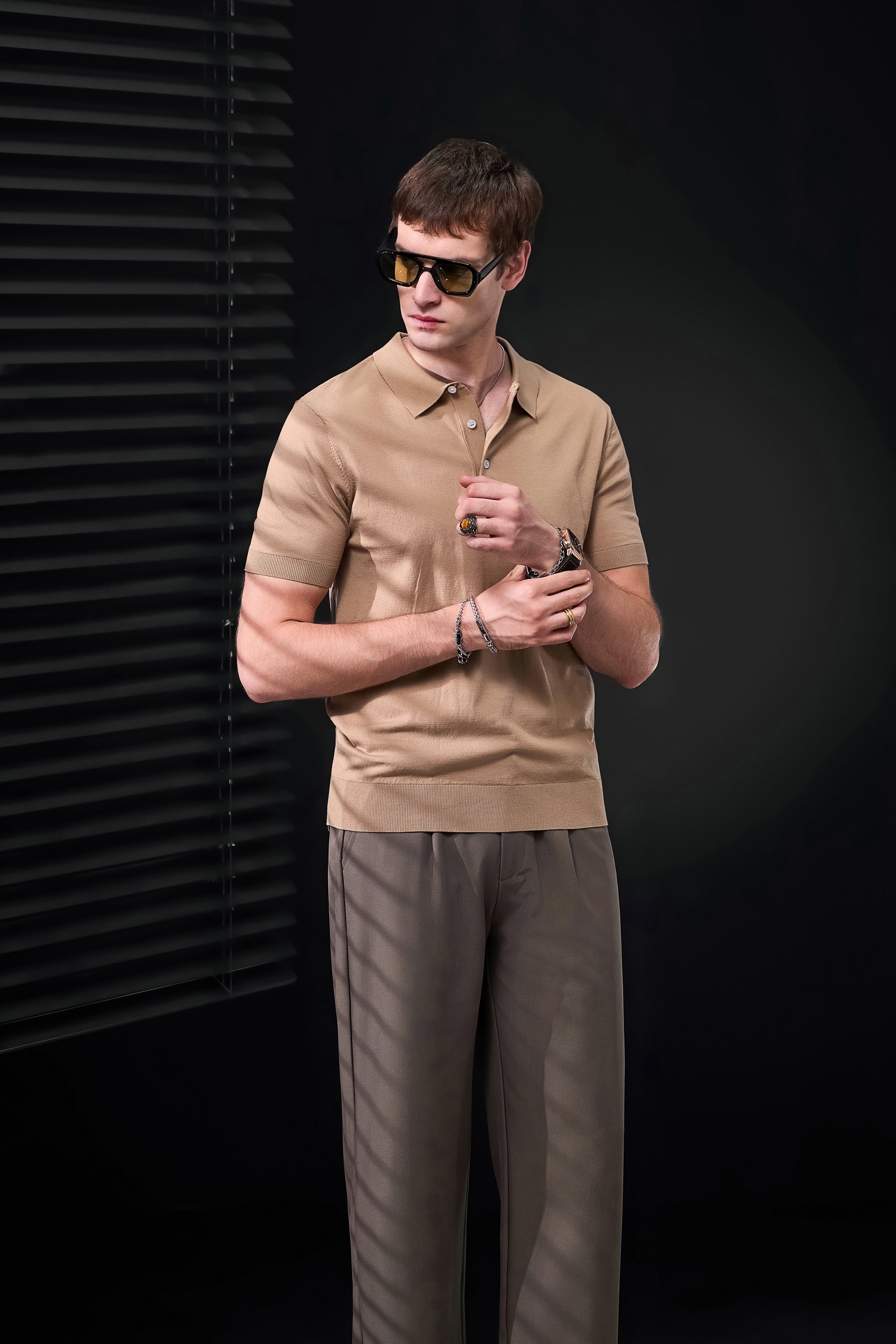 Kingsley Side-Tab Trousers BROWN