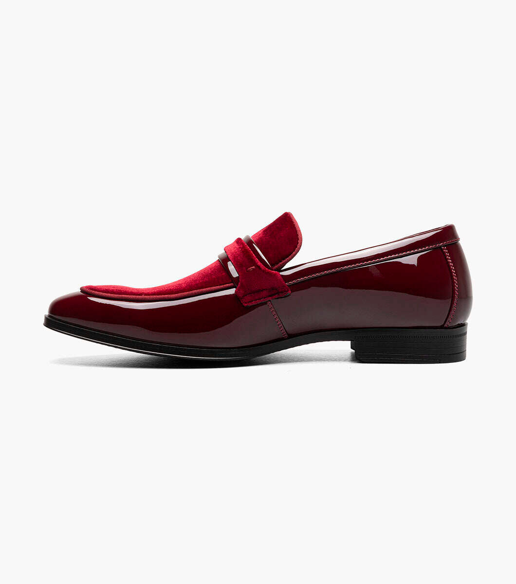 Stacy Adams 25686-601 Spratley Moc Toe Saddle Slip On Burundy