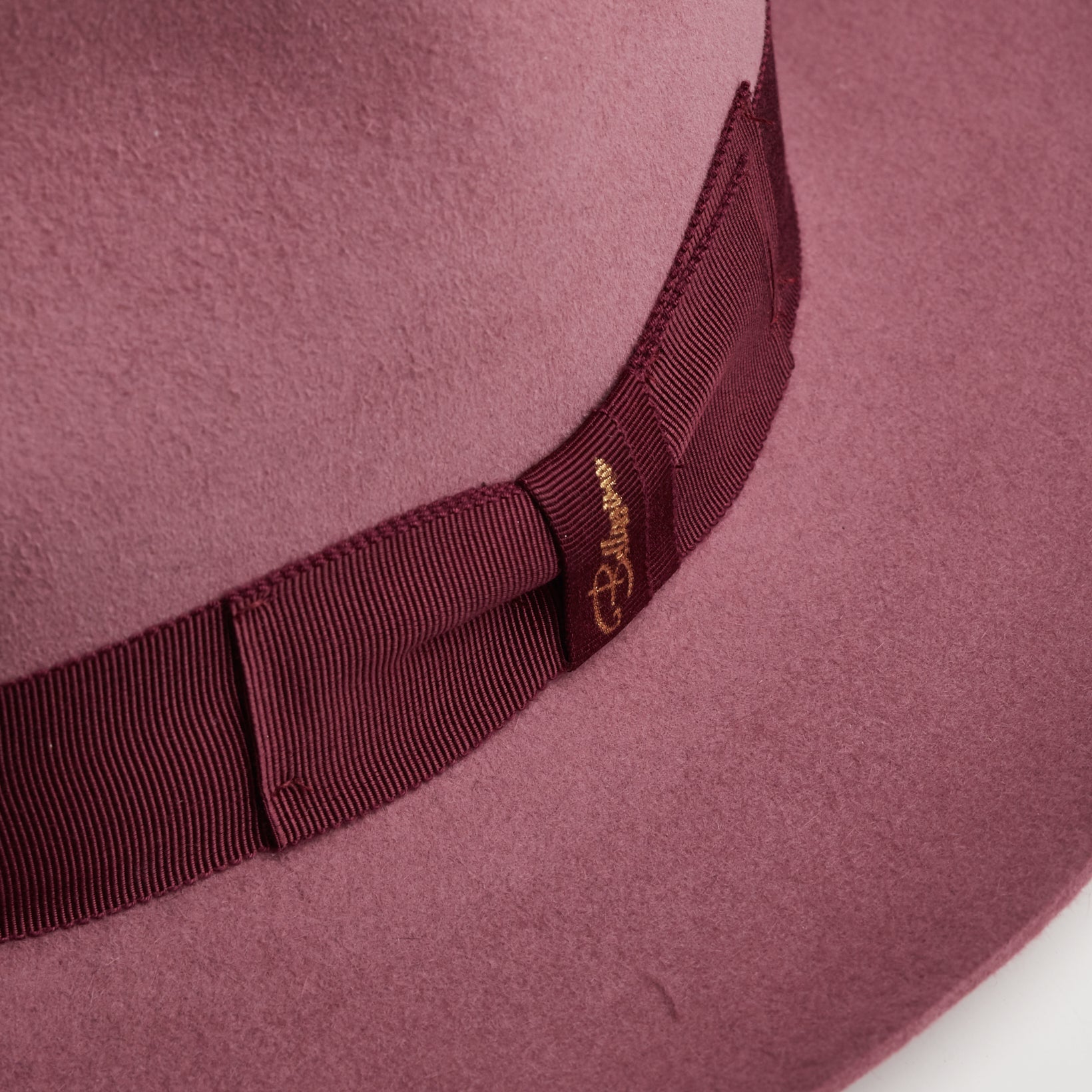 El Capo: Antique Rose Fedora - The Boss of Style!