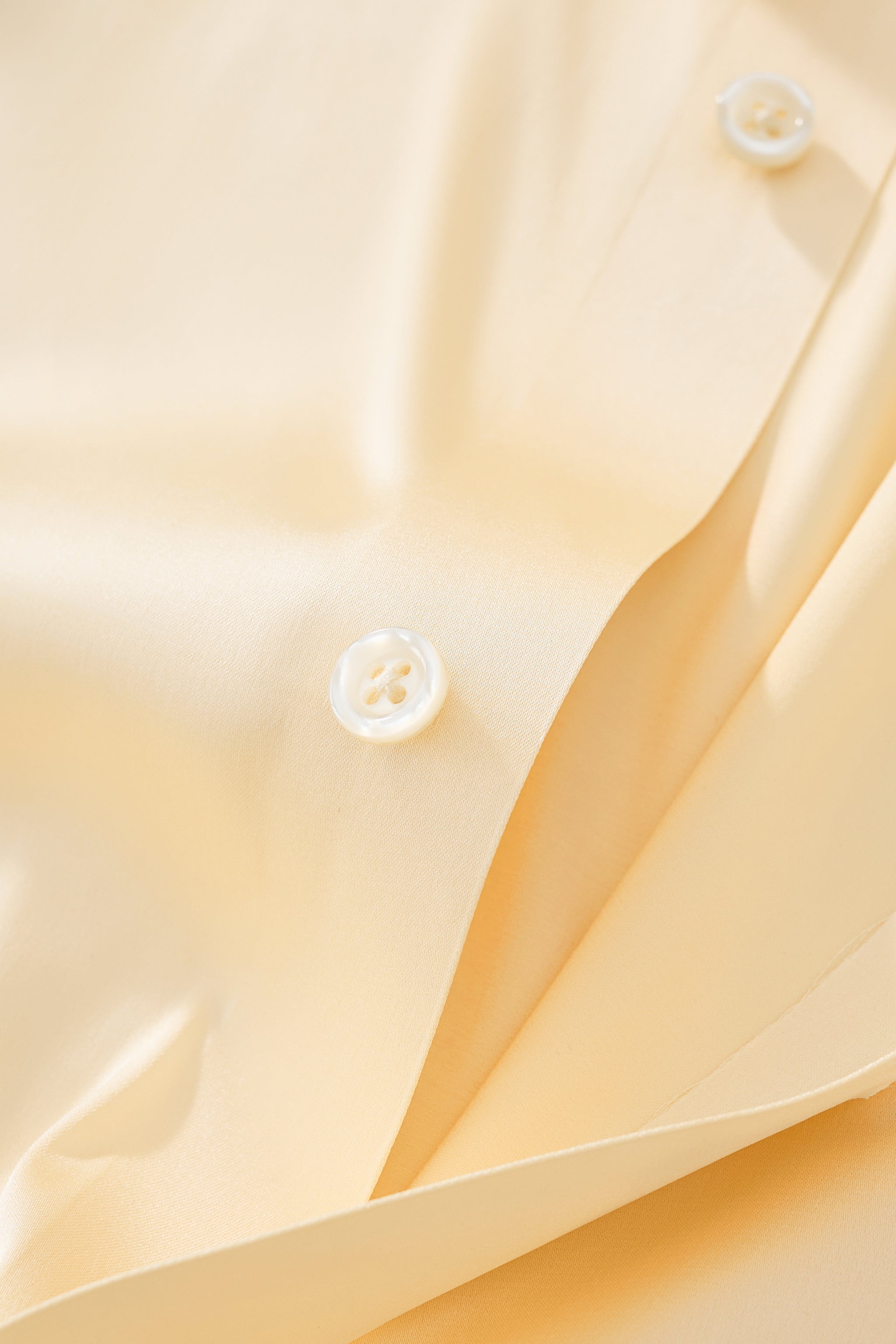 SIGNITURE SATIN STITCHLESS LS Shirt IVORY