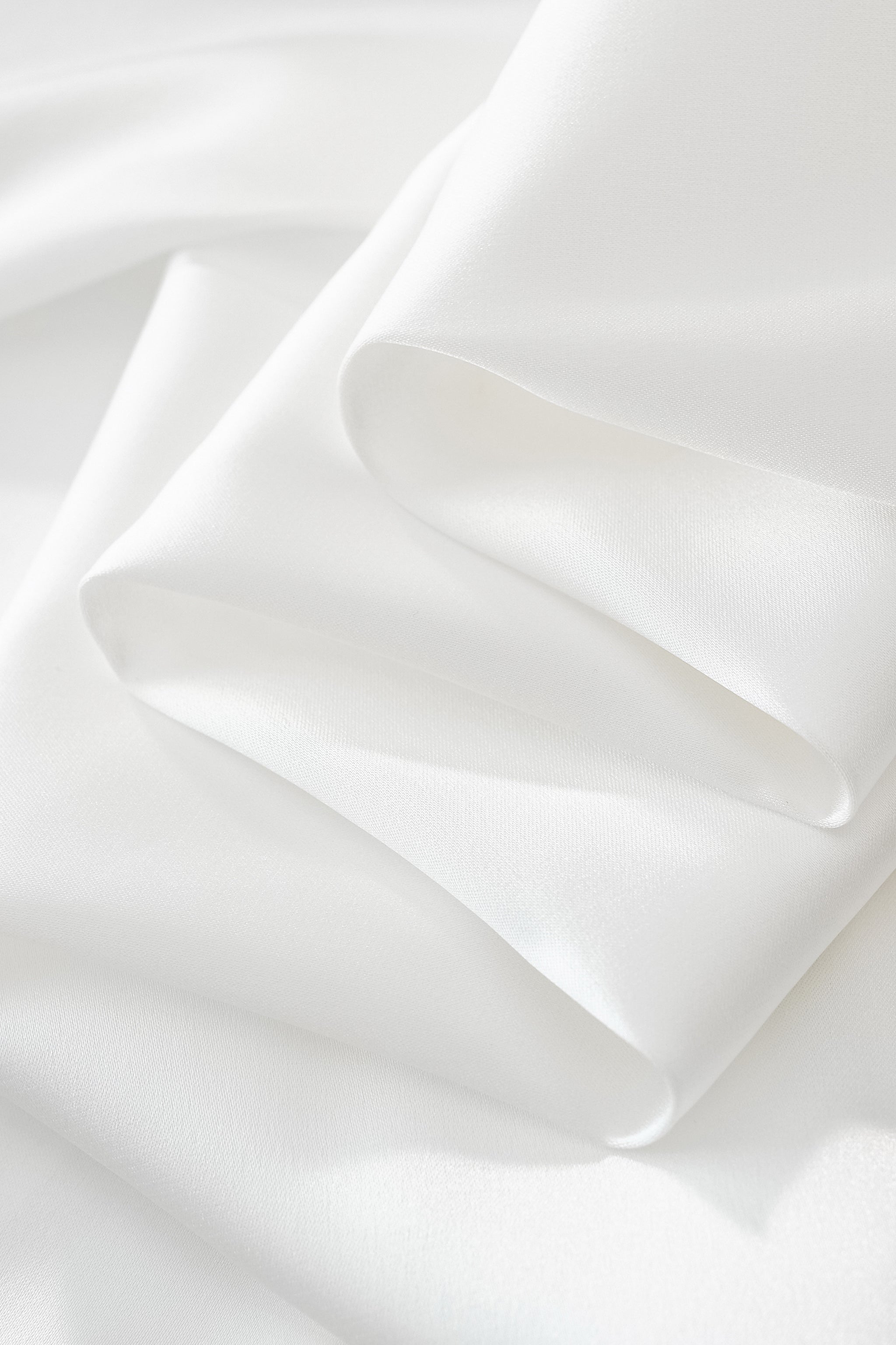 SIGNITURE SATIN STITCHLESS LS Shirt WHITE