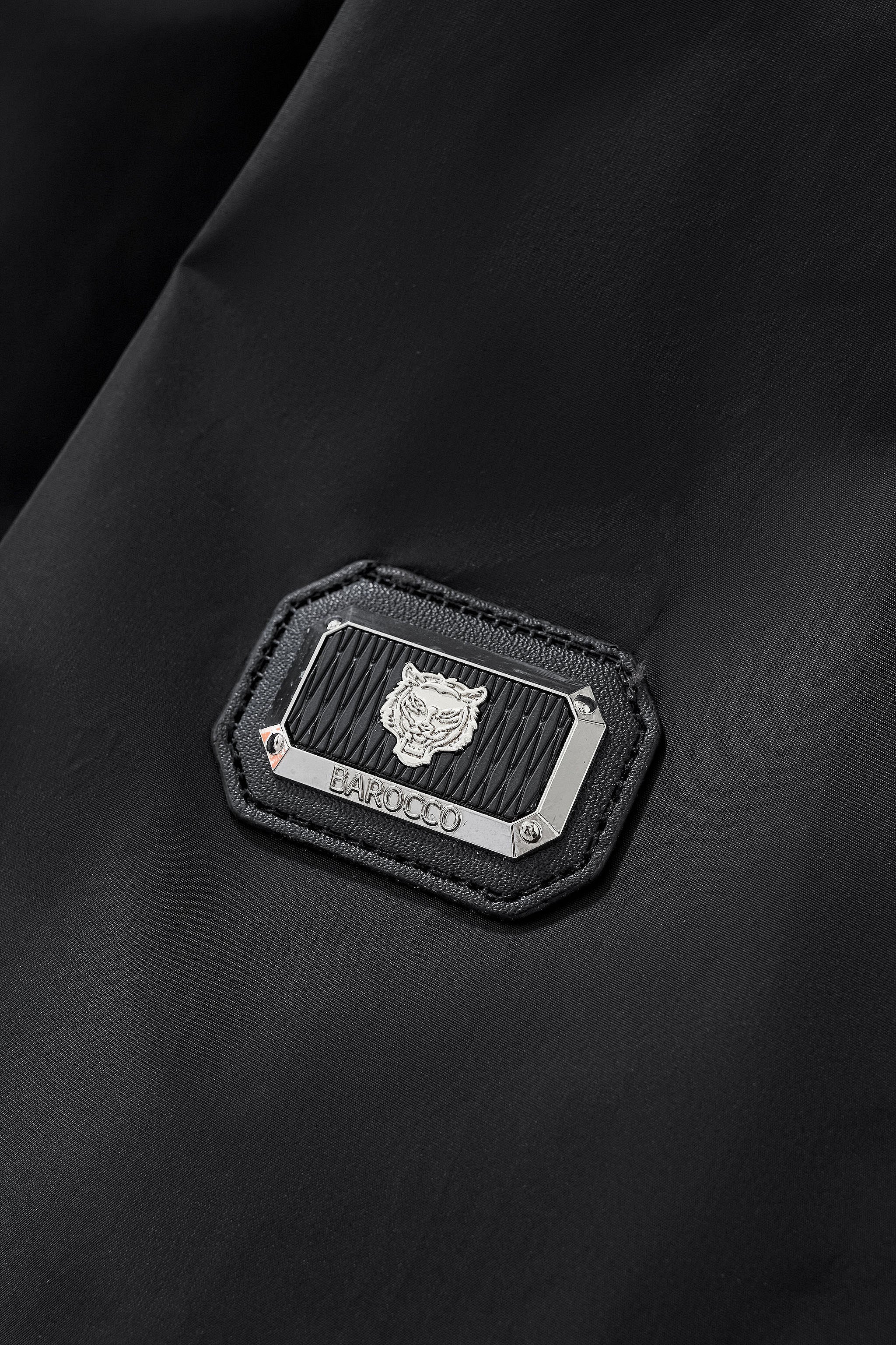 AeroLite Nylon Zip Jacket BLACK