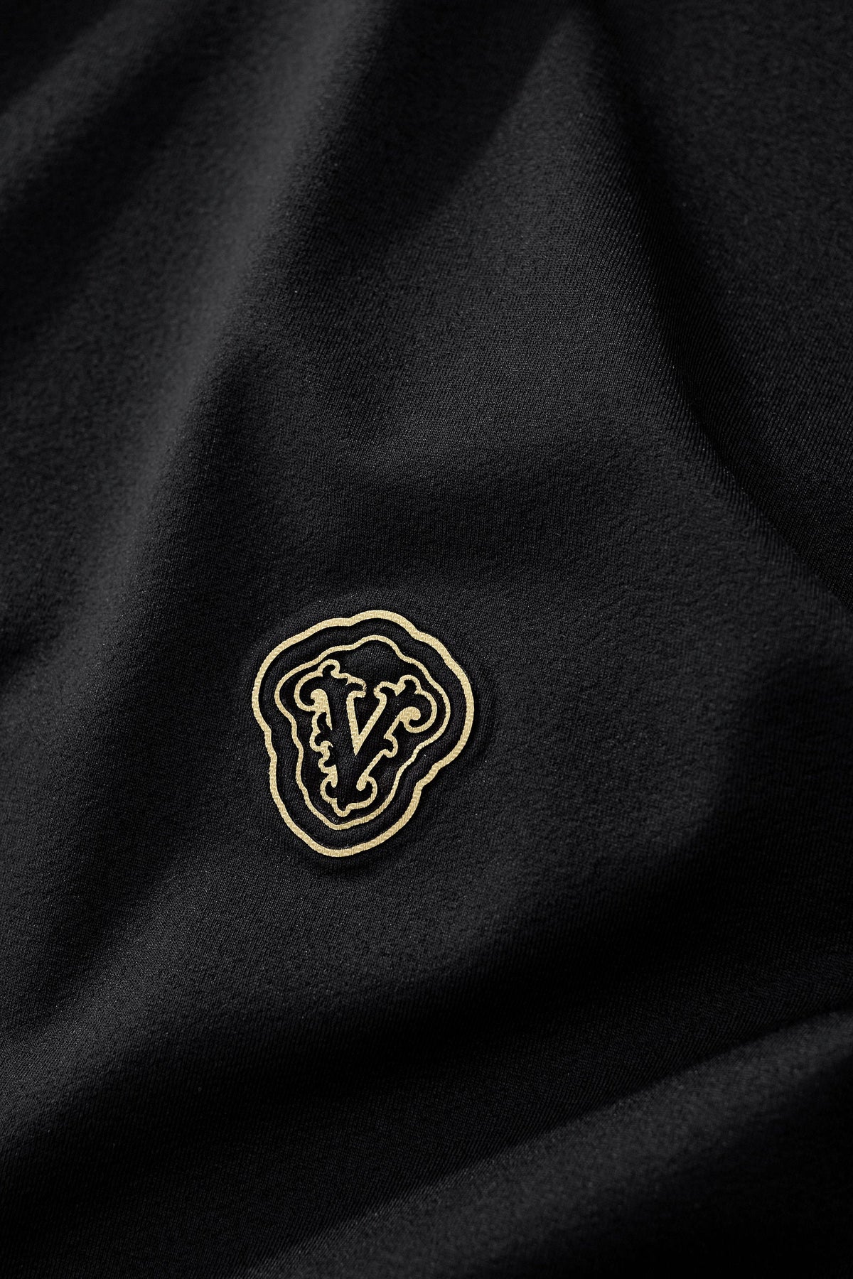 Perforated Collar Performance Polo – El Baron BLACK/GOLD