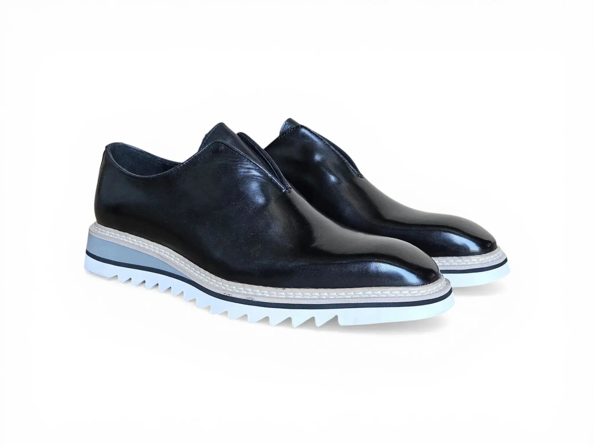Laceless Loafer with Contrast color lightweight sole
