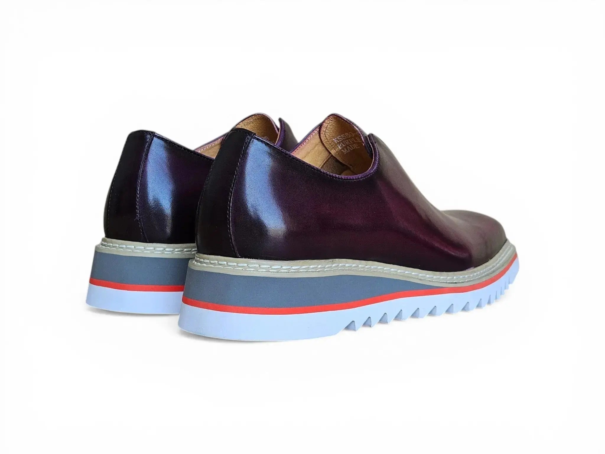 Laceless Loafer with Contrast color lightweight sole