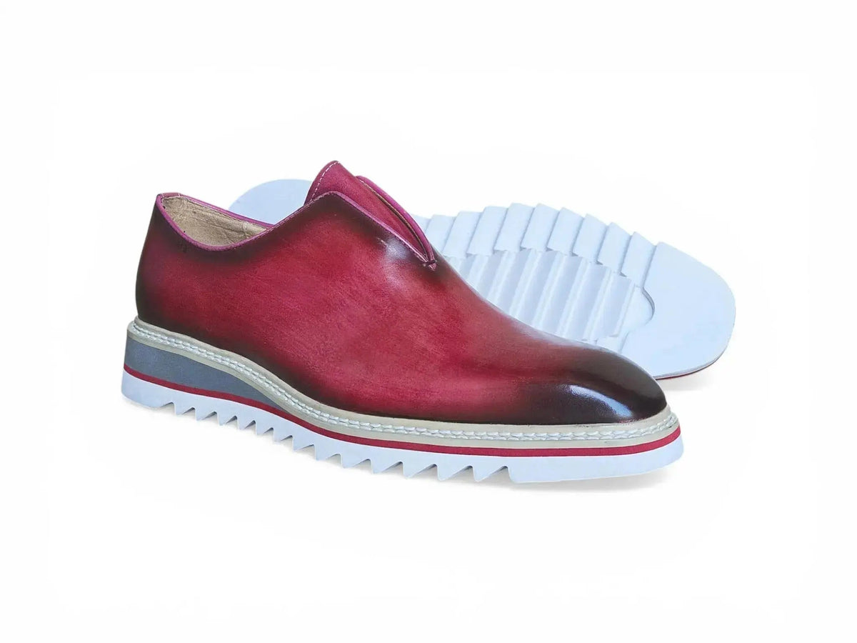 Laceless Loafer with Contrast color lightweight sole