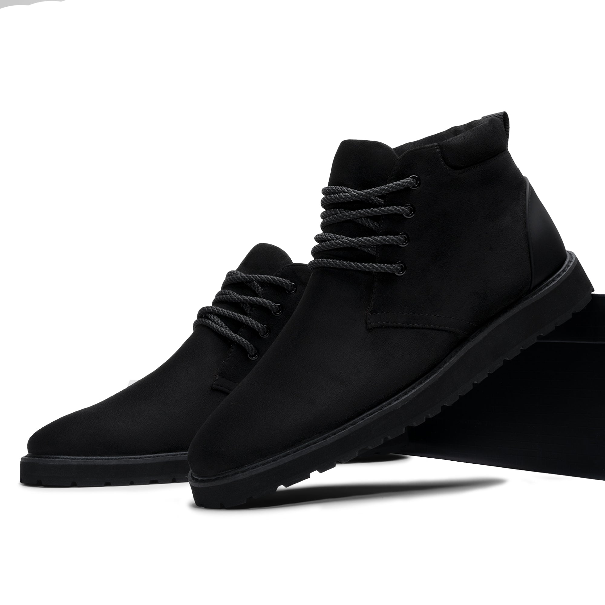 Tayno Maple Suede Dessert Chukka Sneaker Black