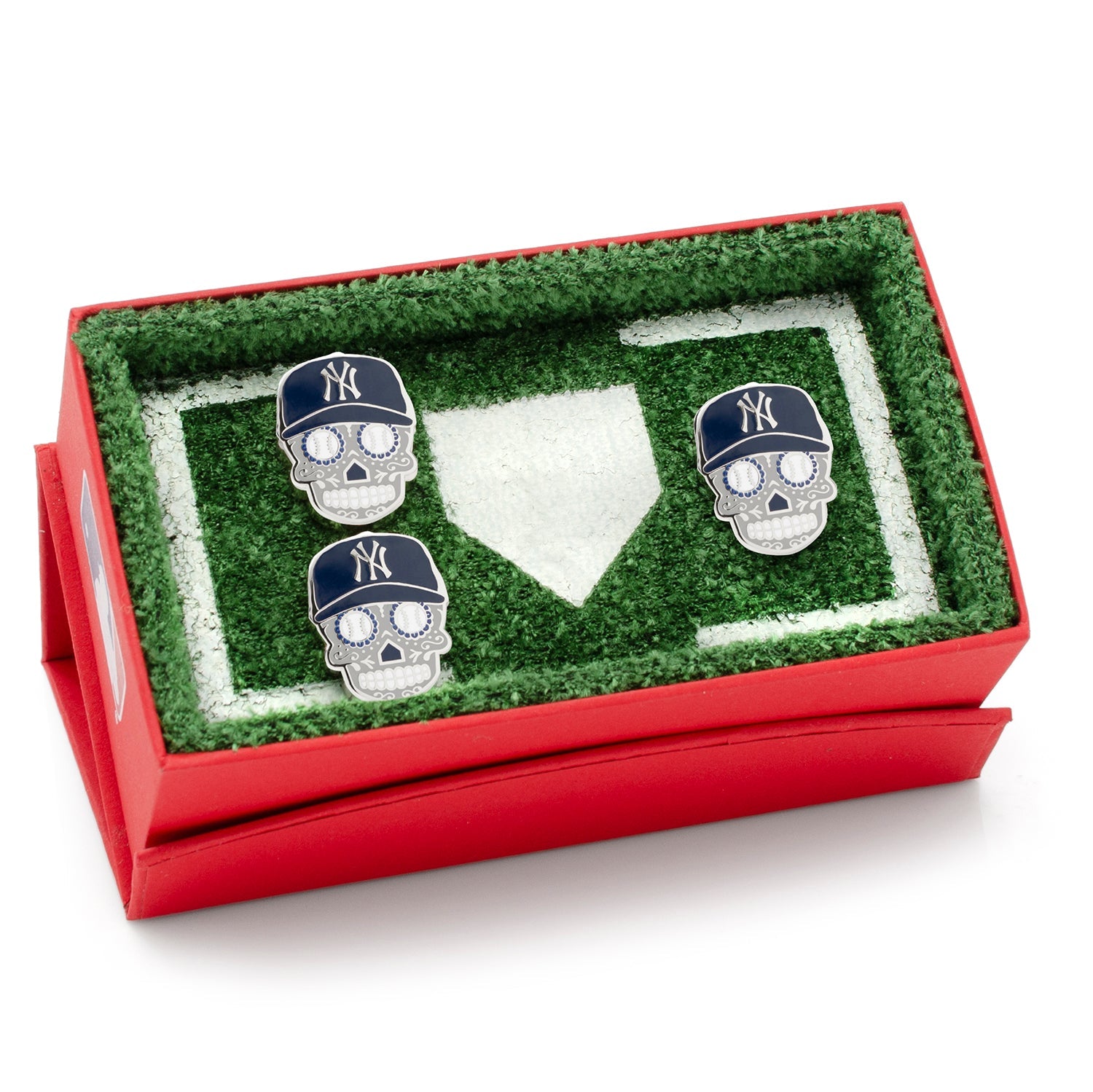 MLB New York Yankees Sugar Skull Cufflinks & Lapel Pin Gift Set
