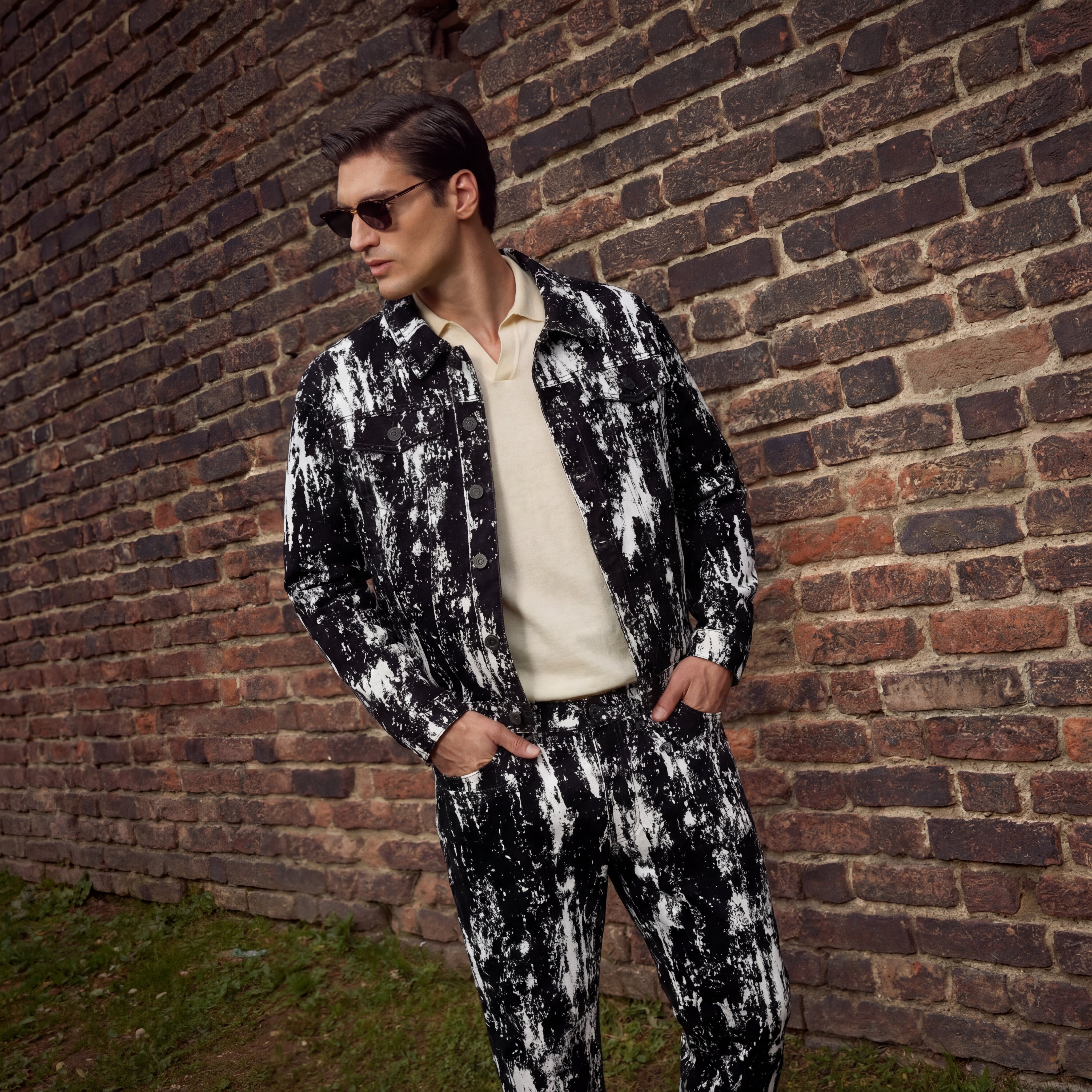 Flocked Eclipse Denim Jkt – Century Penthouse BLACK