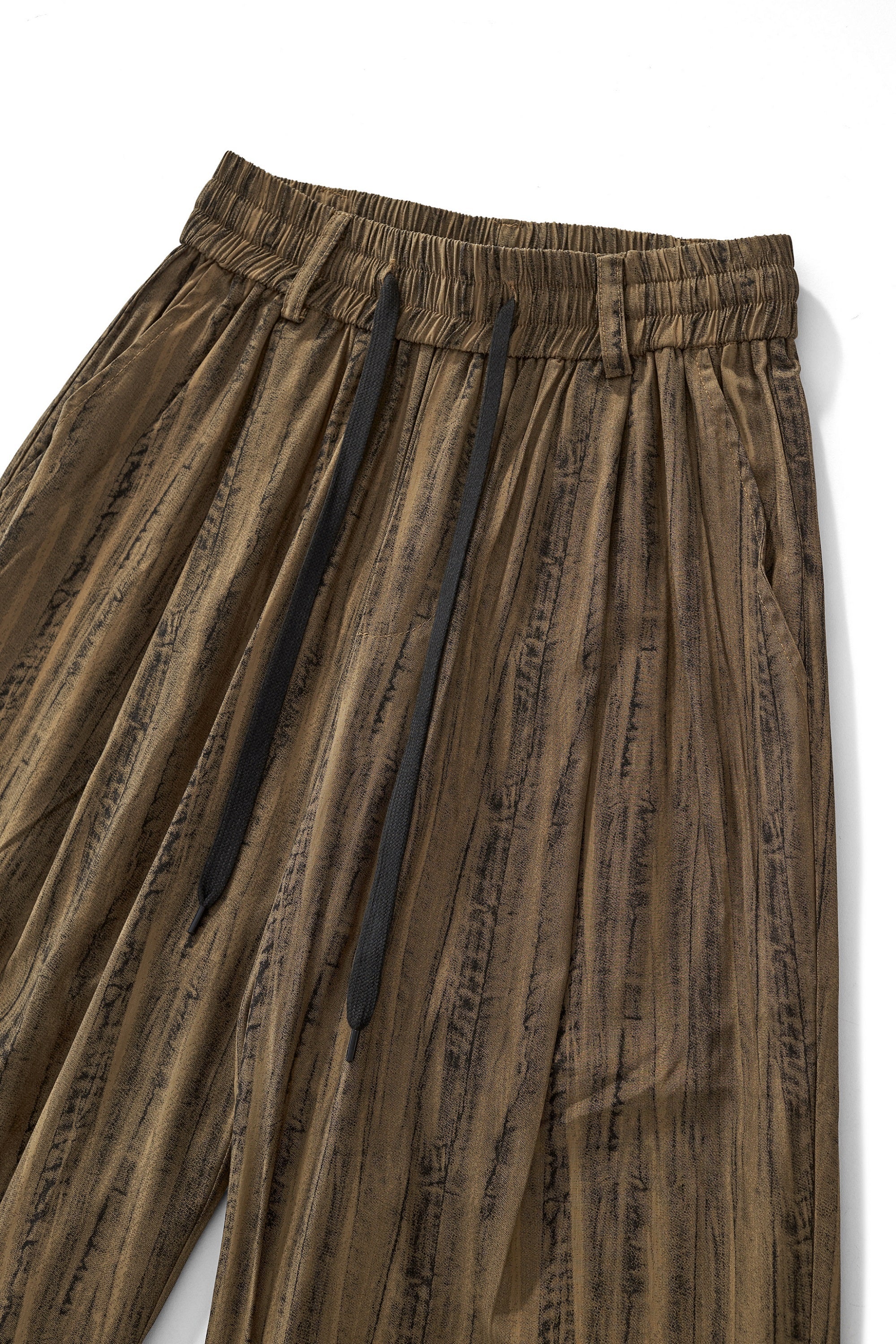 Strata Set – Printed Long Sleeve Shirt & Pant BROWN