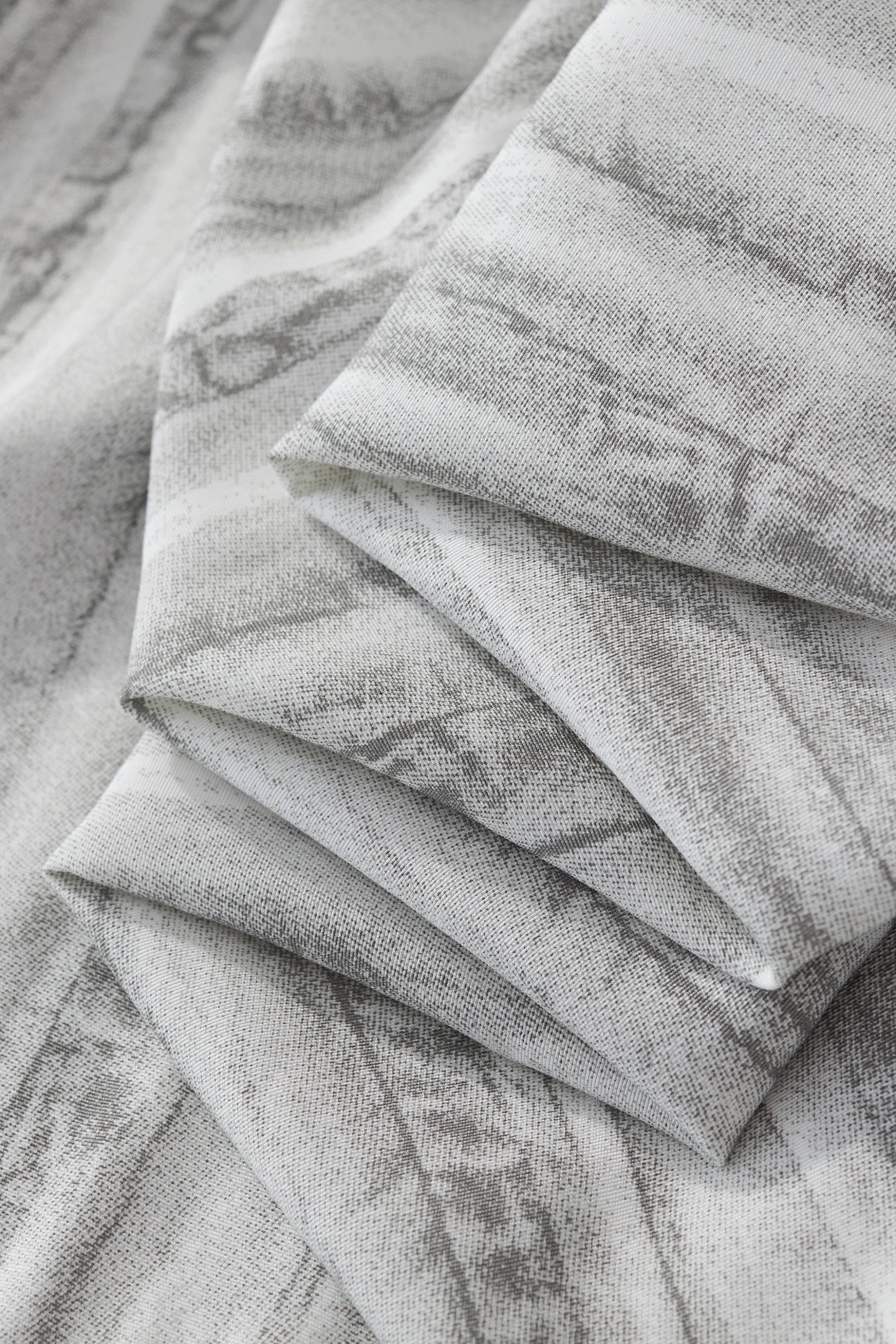 Strata Set – Printed Long Sleeve Shirt & Pant GREY