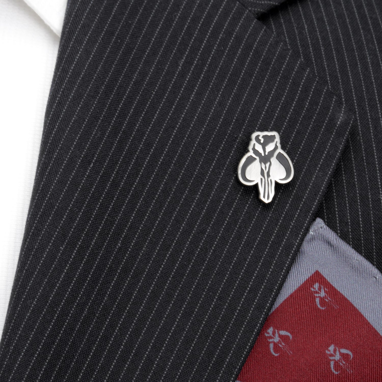 Star Wars Mandalorian Mythosaur Lapel Pin