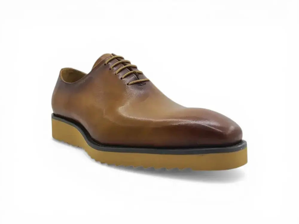 Signature Wholecut Oxford With Lightweight Sole