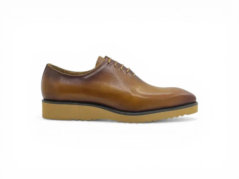 Signature Wholecut Oxford With Lightweight Sole