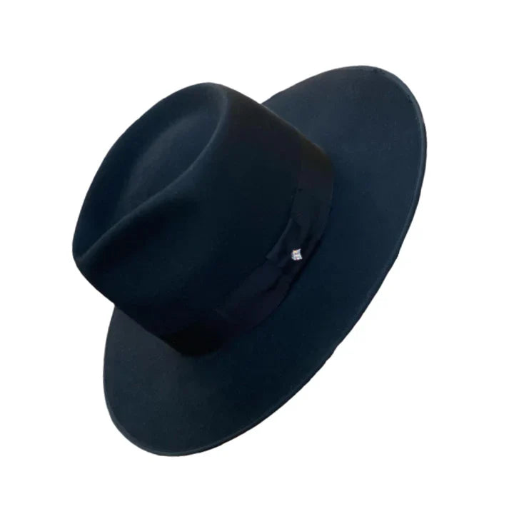 Stud - Black on black