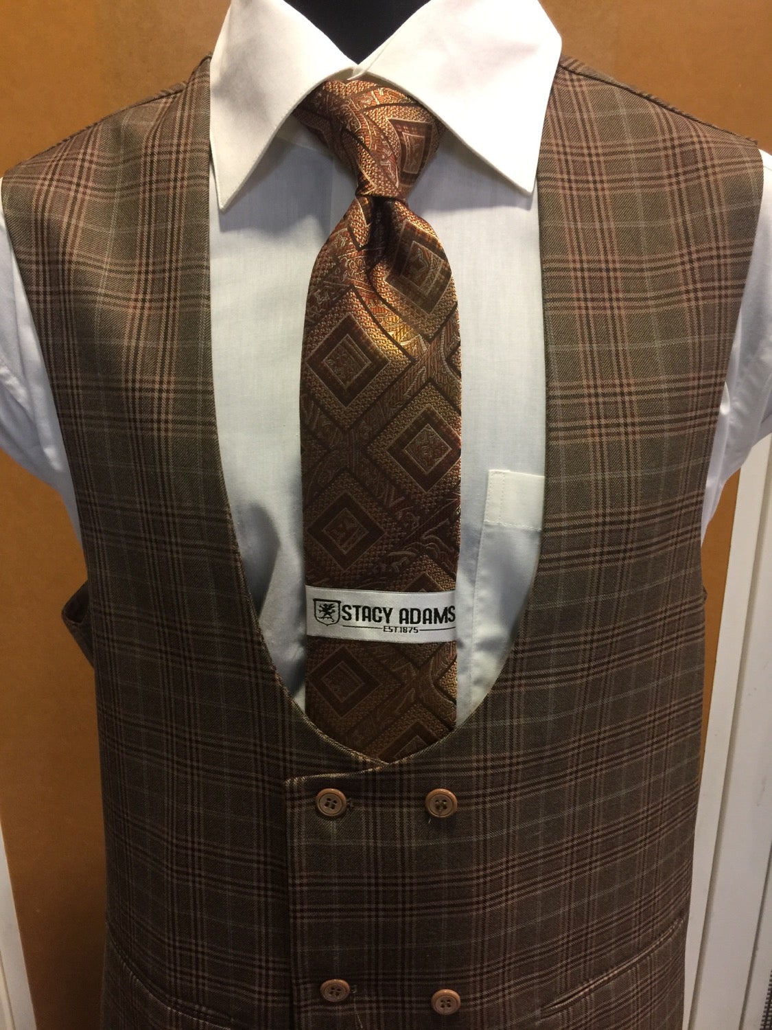 FALCONE I 9152-SCOOP VESTED I 2 BUTTON SINGLE BREAST VESTED I BROWN-704