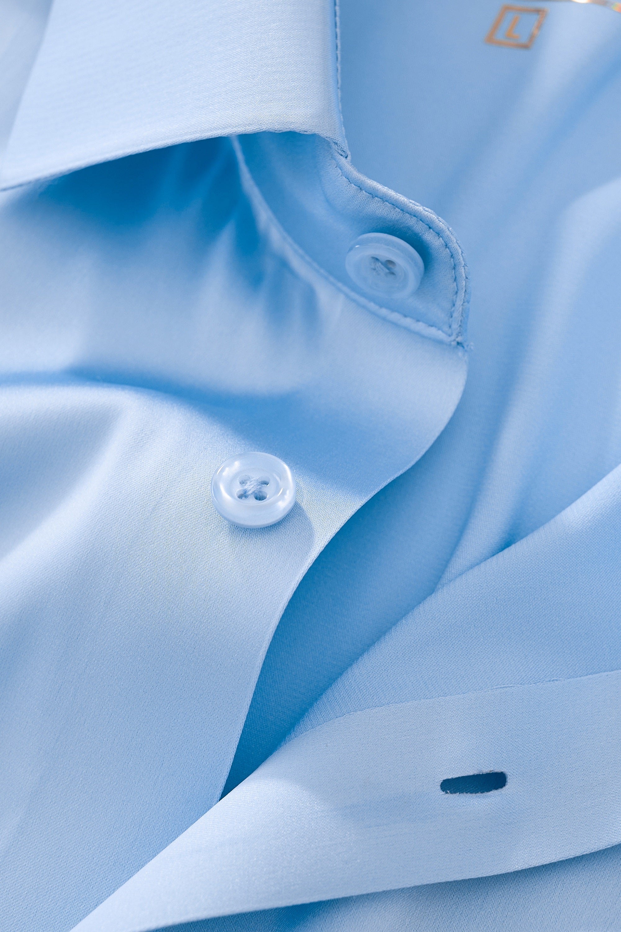 SIGNITURE SATIN STITCHLESS LS Shirt SKY BLUE