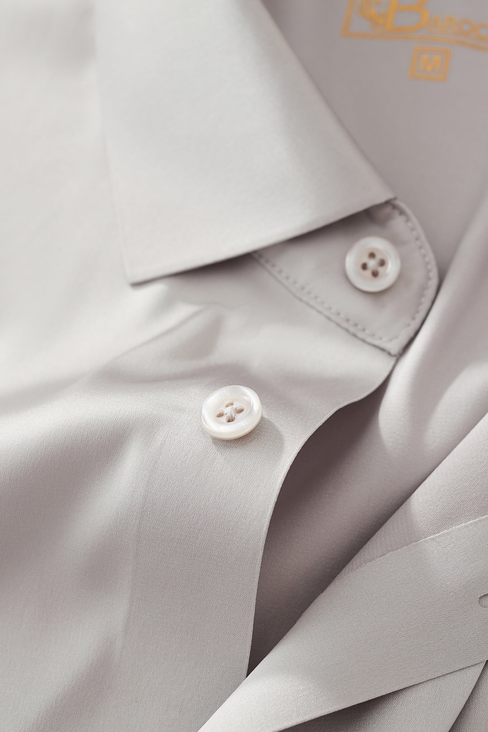 SIGNITURE SATIN STITCHLESS LS Shirt SILVER