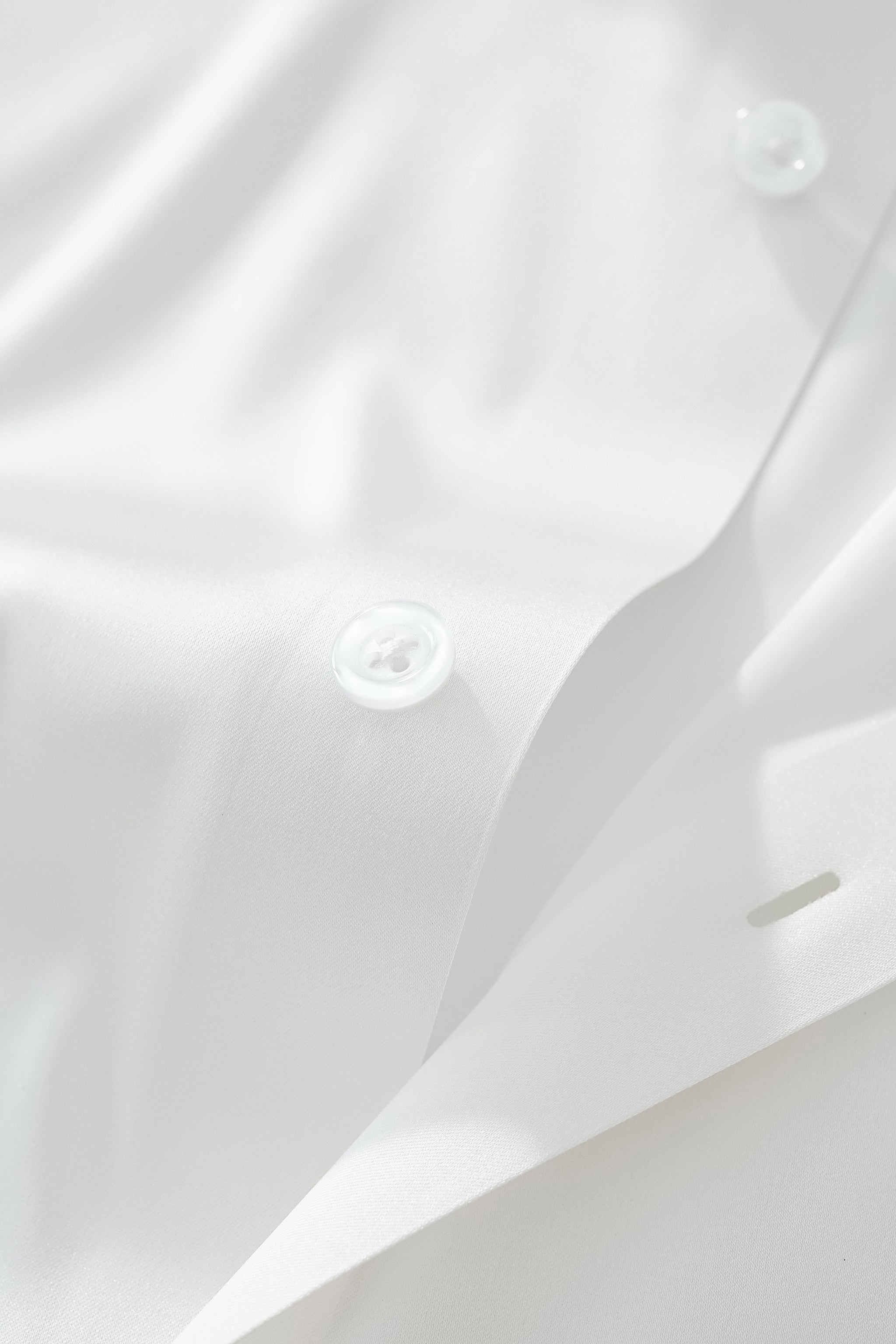 SIGNITURE SATIN STITCHLESS LS Shirt WHITE