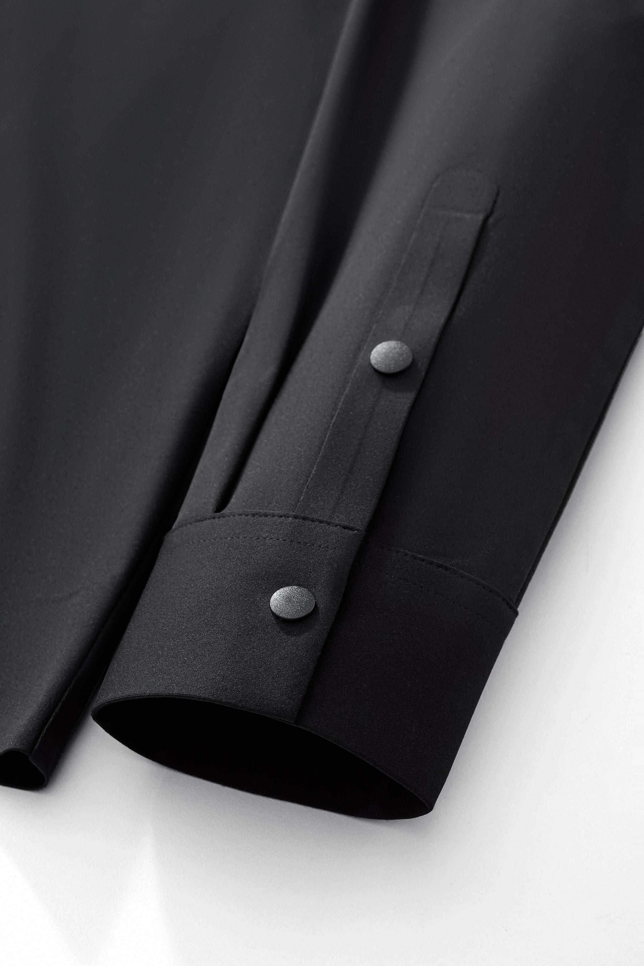 Nexus Stitchless LS Shirt BLACK