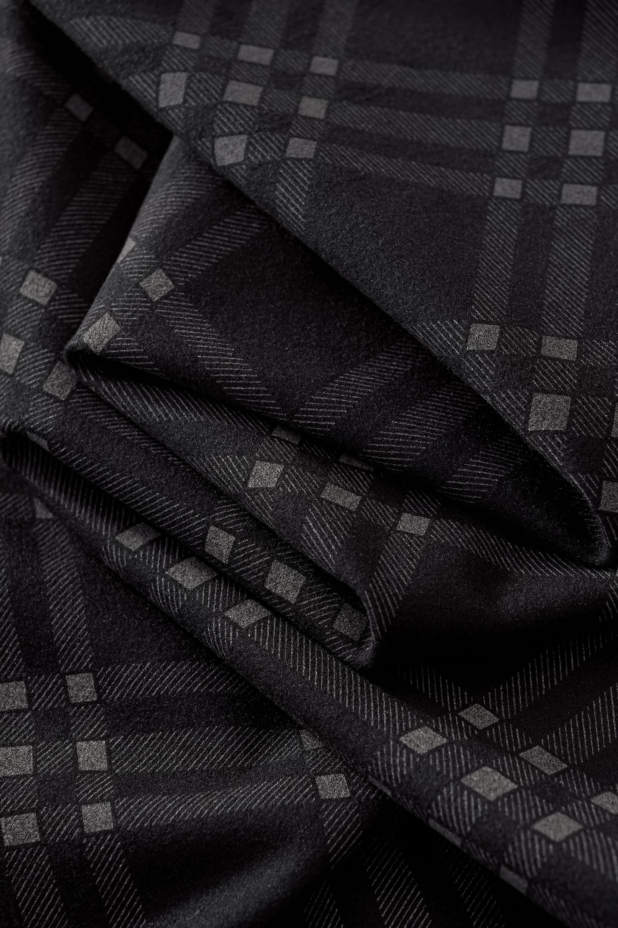 Nexus Stitchless LS Shirt BLACK