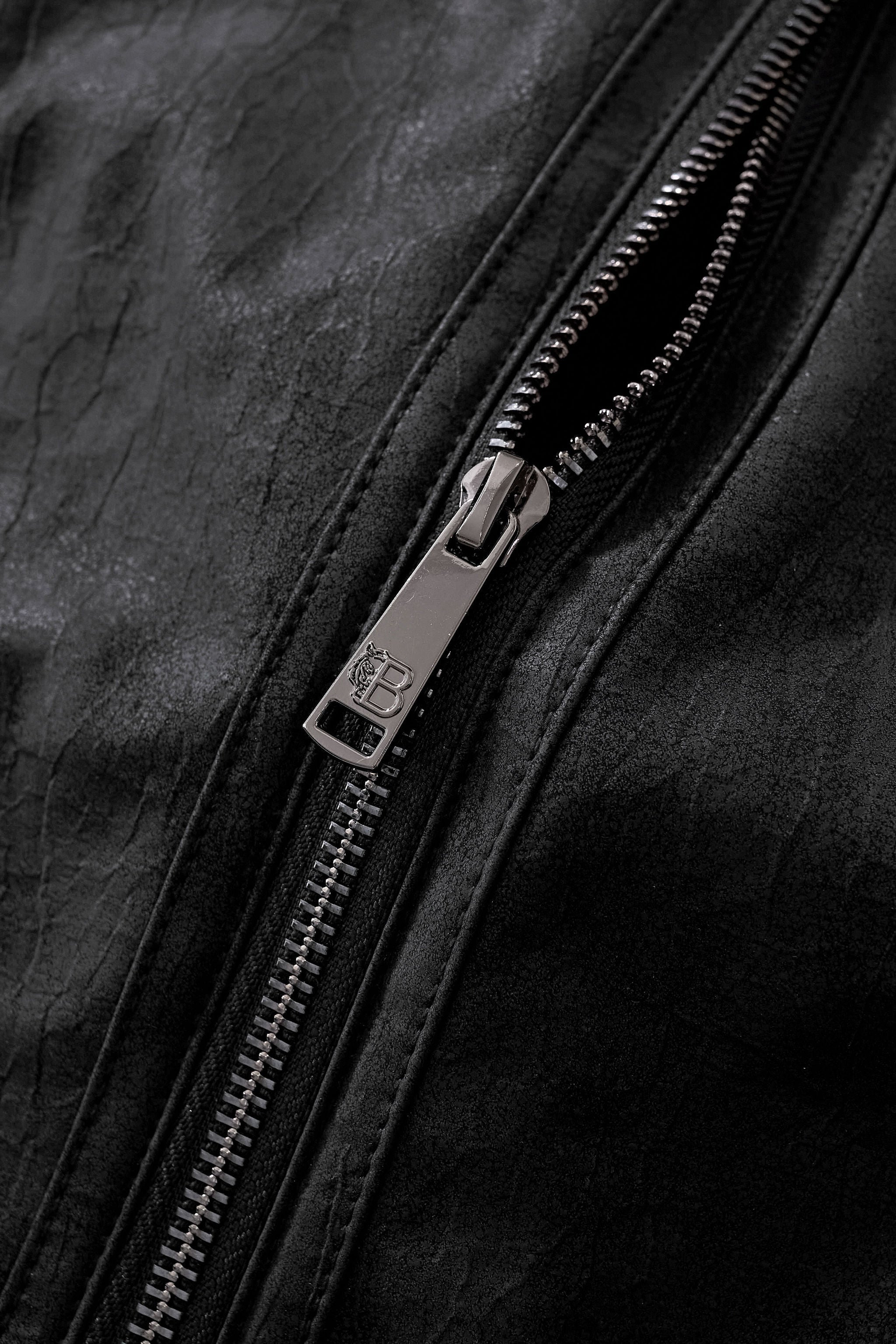 Vanguard Utility Zip Jacket BLACK