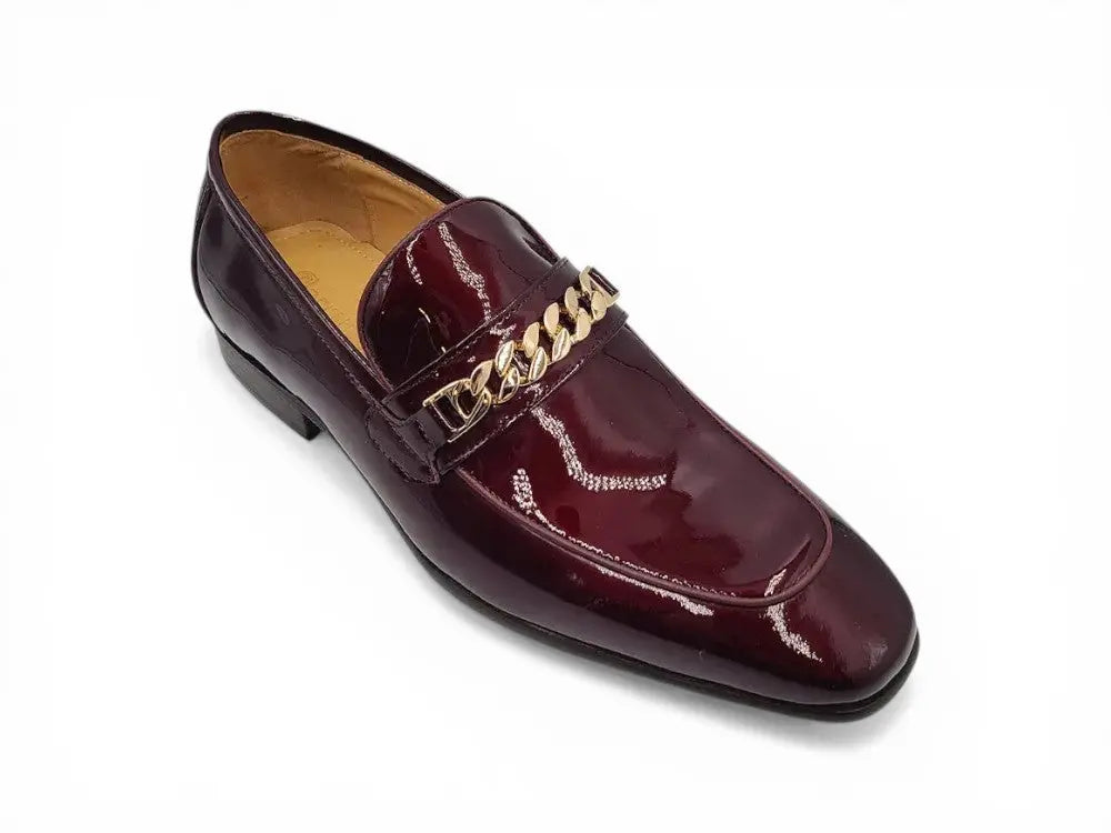 Beveled Squared Toe Patent Leather Loafer