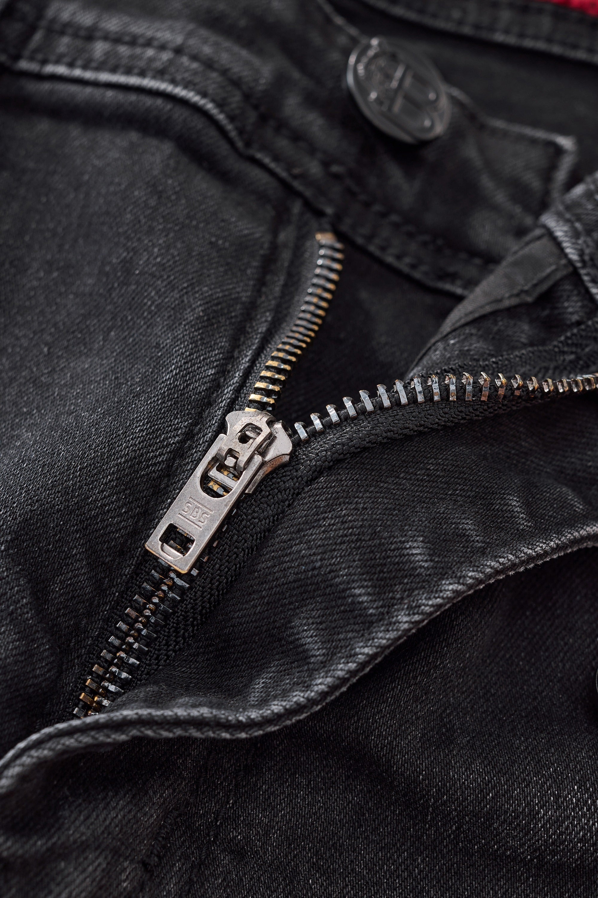 Faded Edge Straight-Leg Denim BLACK