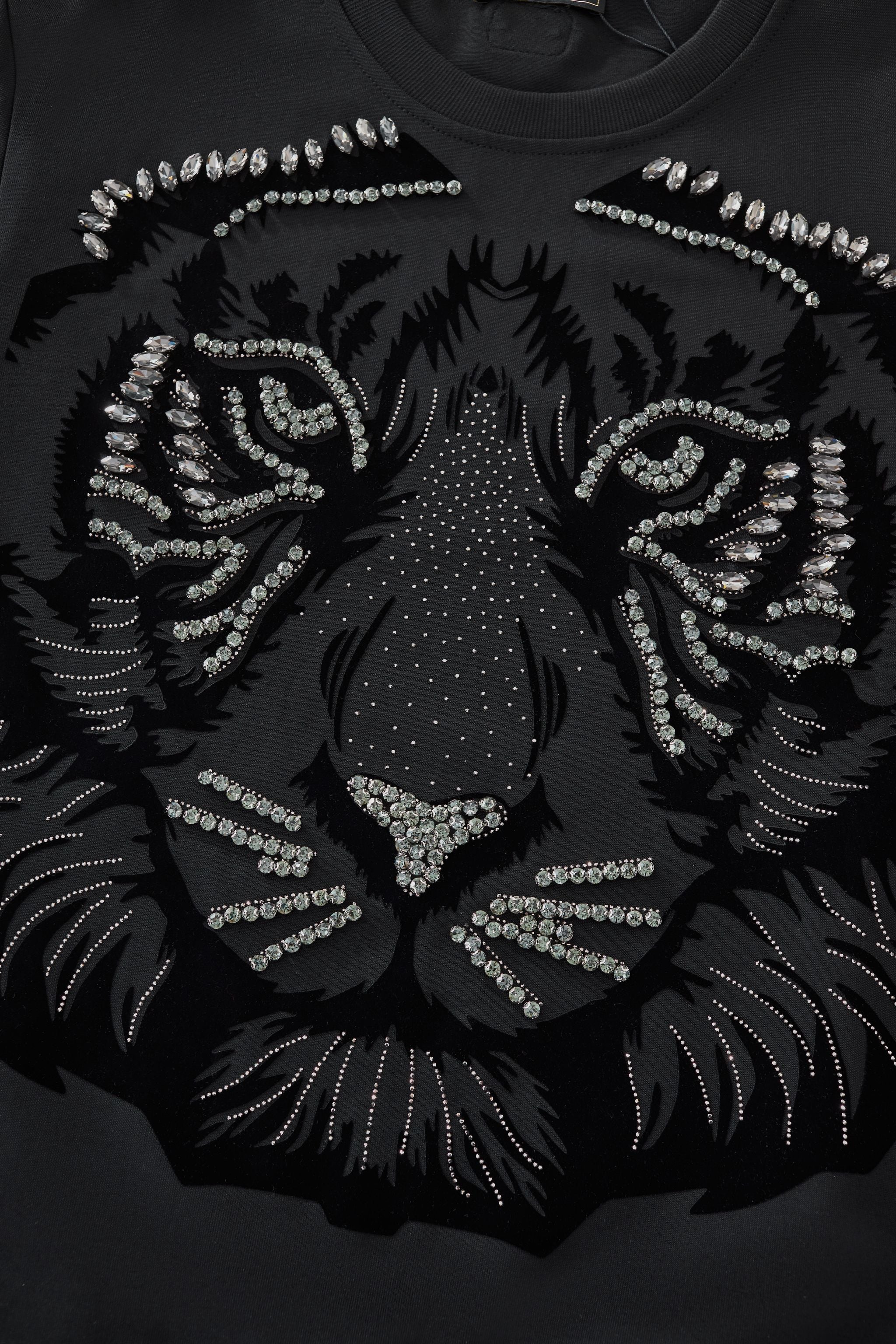 Midnight Roar Deluxe BLACK