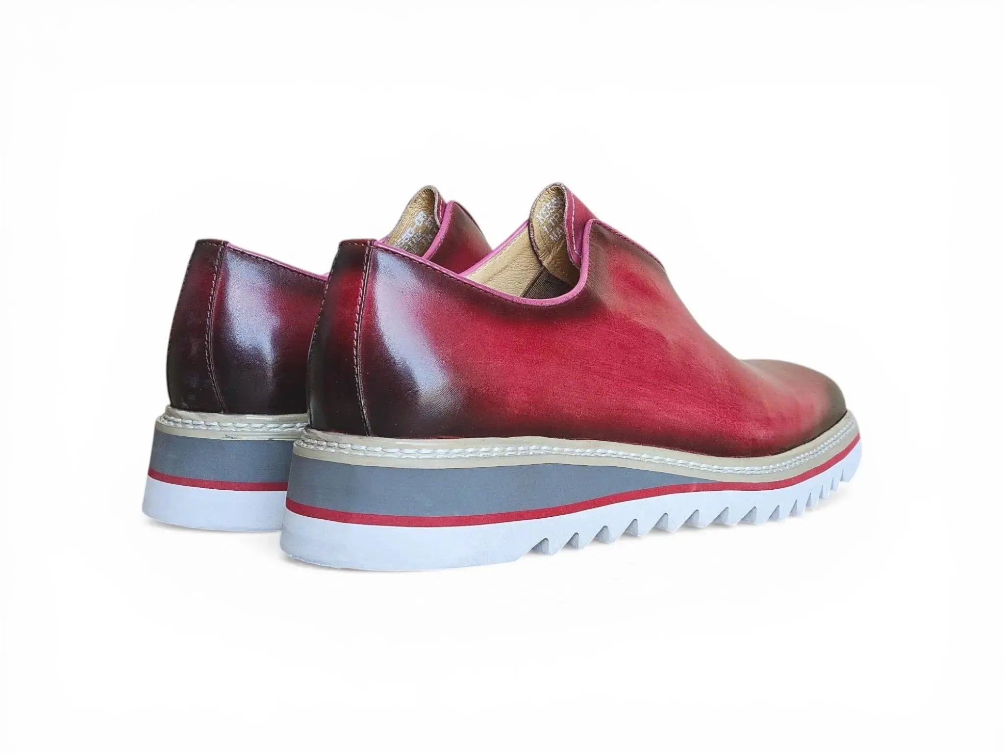Laceless Loafer with Contrast color lightweight sole