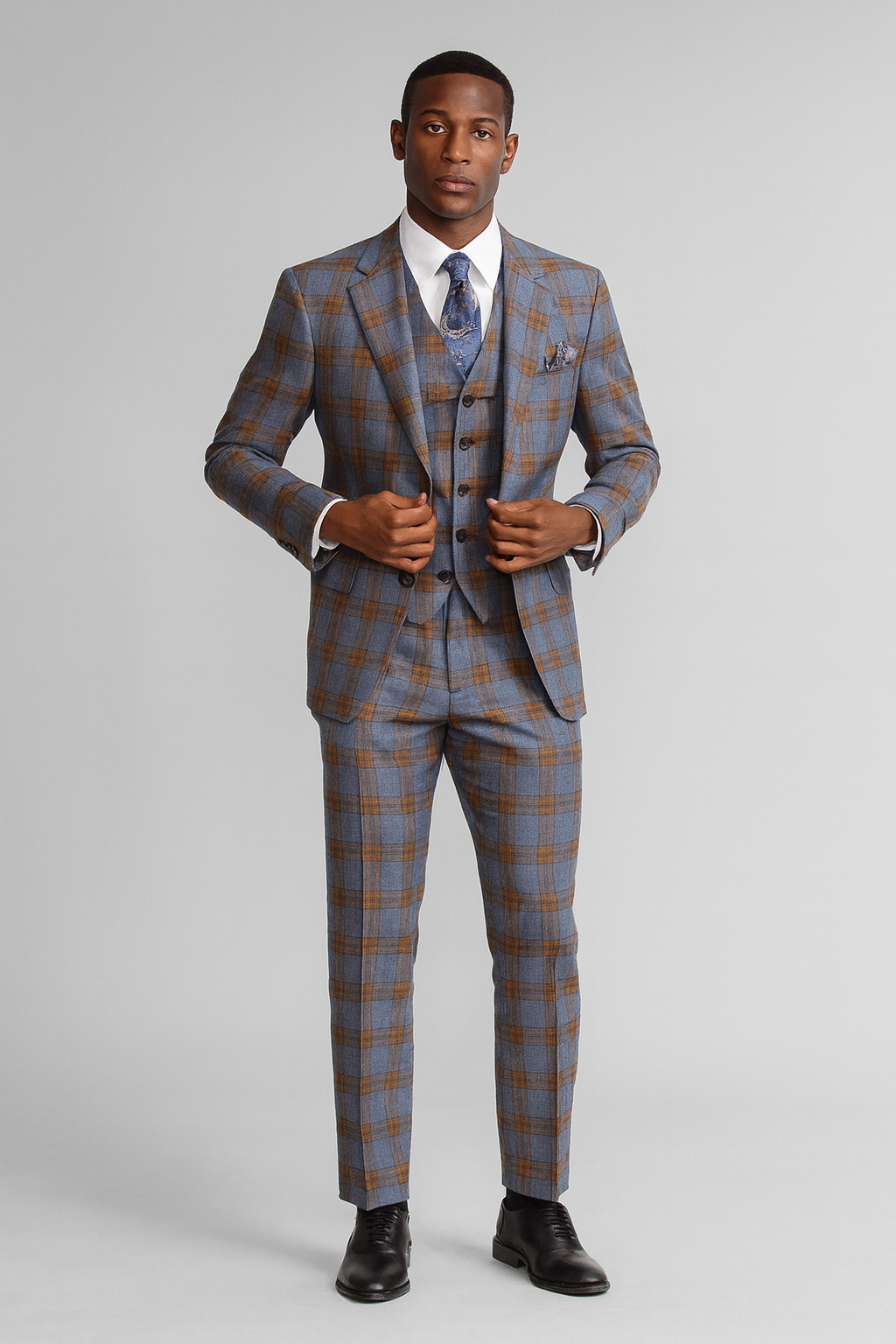 Vitali M8607 3 Pieces Vested  Suit Grey
