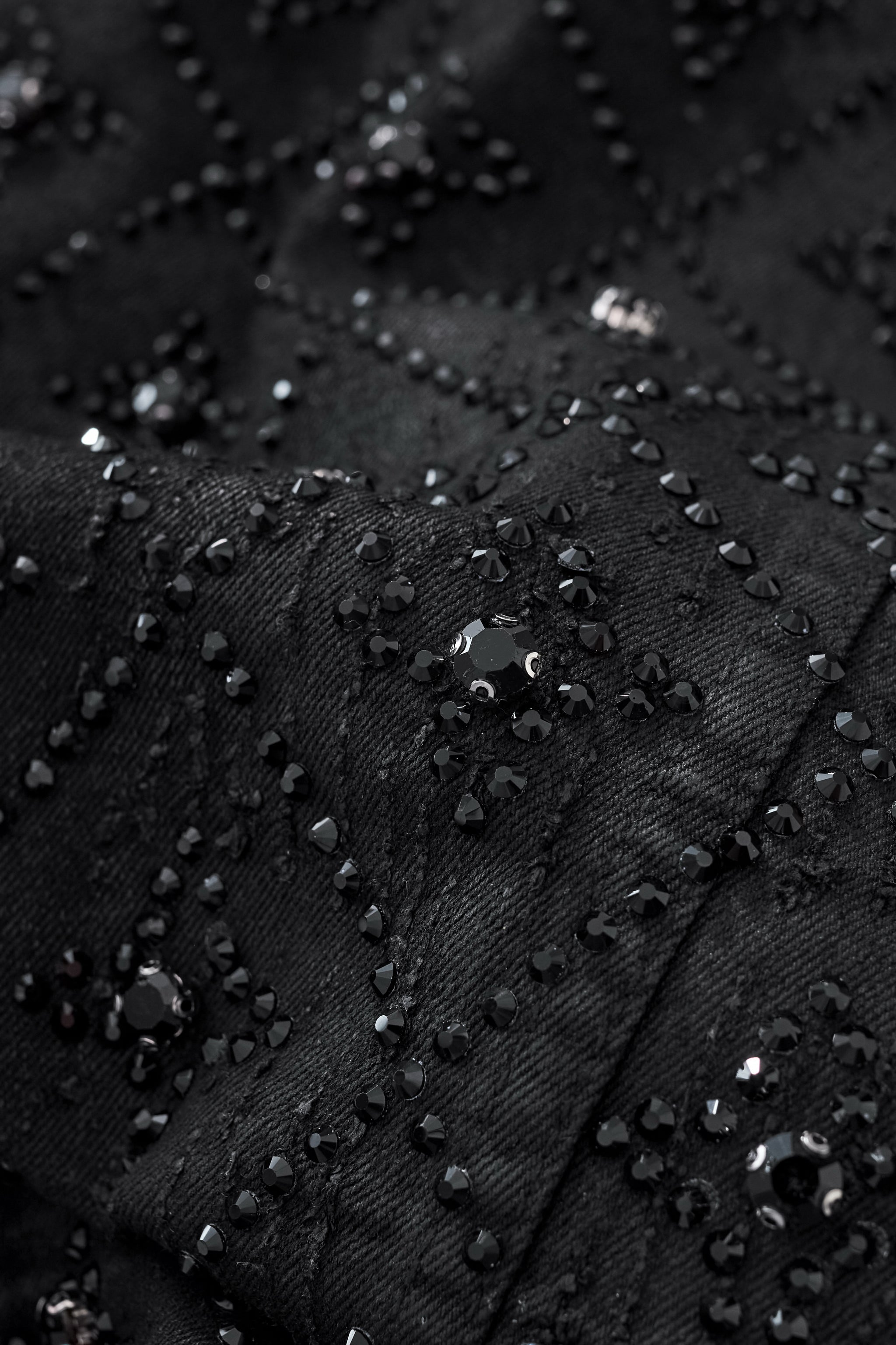 Radiant Embellished Denim Jkt – Century Penthouse BLACK