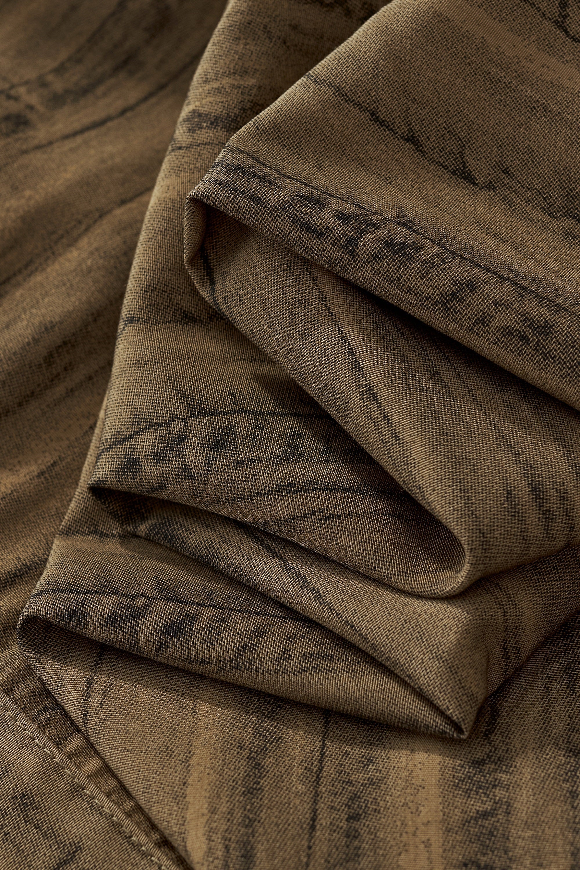 Strata Set – Printed Long Sleeve Shirt & Pant BROWN