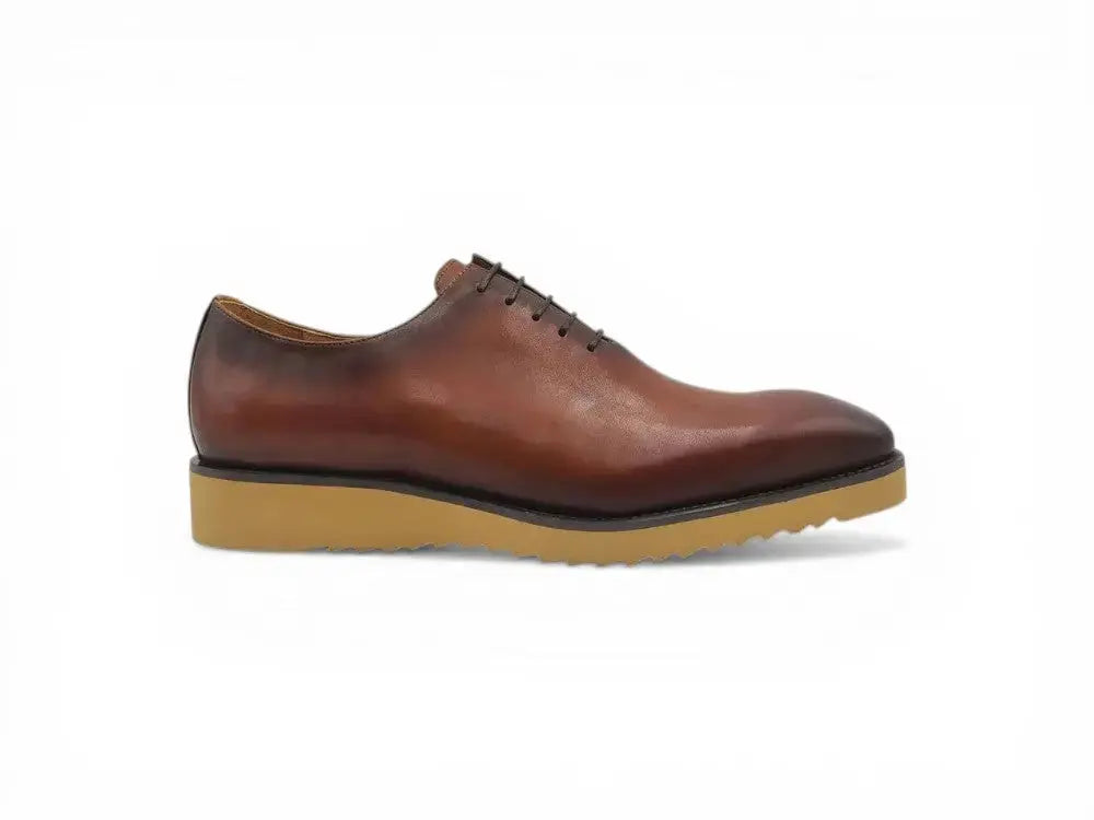 Signature Wholecut Oxford With Lightweight Sole
