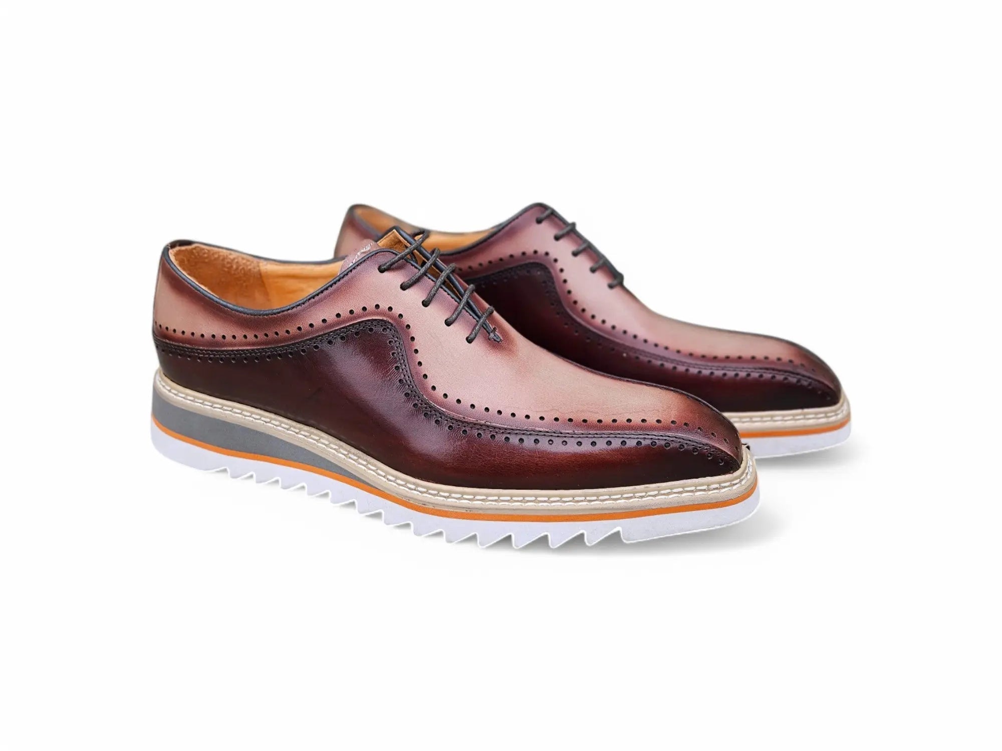 Stylish Two-Tone Brogue Oxford