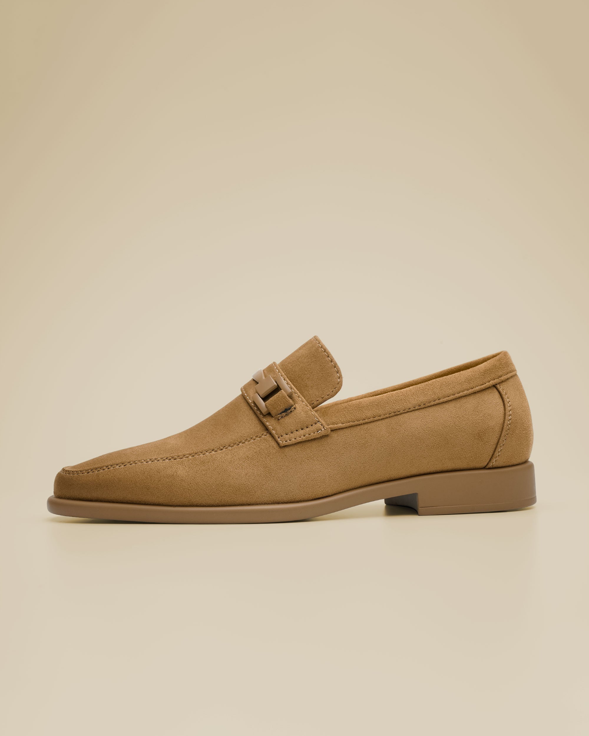 Tayno The Caprio Suede Loafer Sand